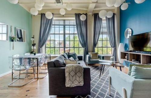 Downtown Apartment | Trifecta 2BR Modern & Spacious Superhost