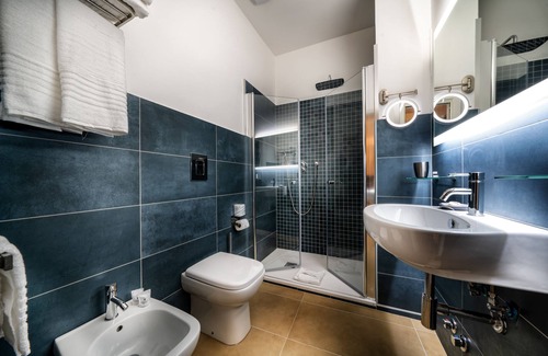 Rione III Colonna House | Trinità Grand Suite