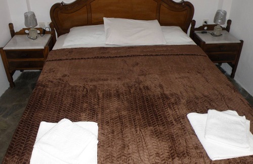 Agios Vasileios Apartment | Triopetra Martha & Giannis Stone House