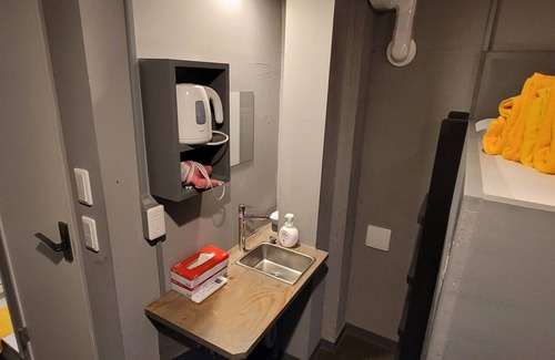 Minamiotsuka Apartment | Triple room double bed sofa bed/Toshima-ku Tokyo