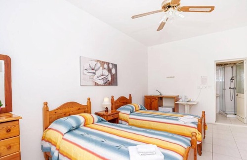 Xewkija House | Triple Room in Center of Gozo