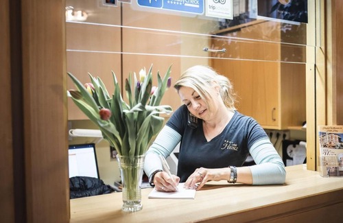 Plauen House | Triple room, shower/WC, single bed/double bunk bed - Hotel Heinz