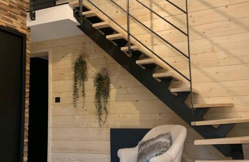 Cauterets Apartment | Triplex moderne avec cheminée, balcon et parking à Cauterets - FR-1-812-78