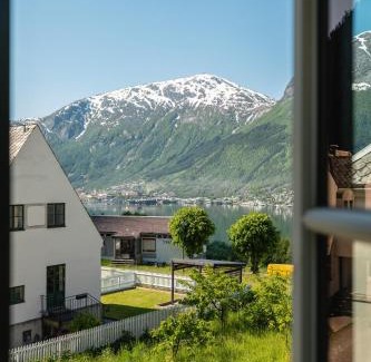 Tyssedal Apartment | Trolltunga View