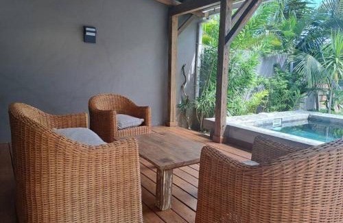 Pointe aux Canonniers Villa | Tropical 3-bedrooms Coastal Residence Creolia