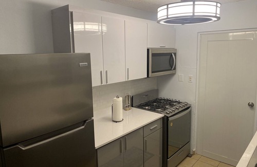 Levittown House | Tropical 5BR Oasis Pool Near Beach, San Juan Nightlife, La Placita & Dining