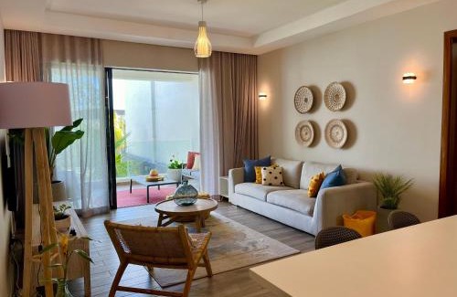Belle Mare Apartment | Tropical beachfront apartment