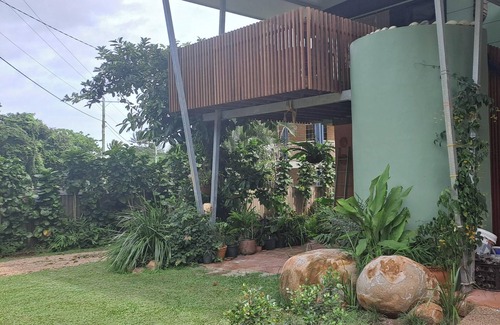 Mission Beach Apartment | Tropical Green Haven.nSmall centrally located self-contained apartment .