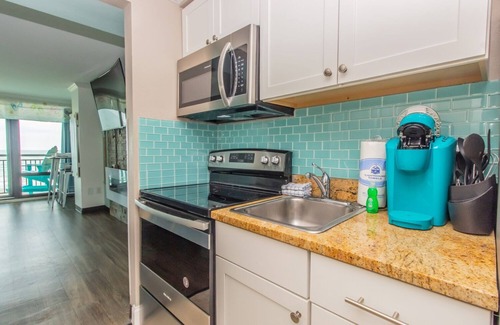 Myrtle Beach Condo | Tropical Oceanfront King Suite-Caravelle Resort 420