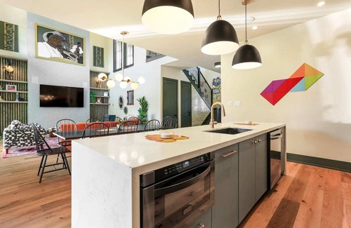 Milan House | Tropical Paradise with Heated Pool - Minutes to FQ