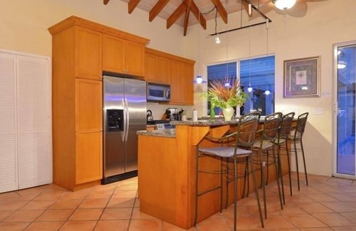 Gift Hill Villa | TROPICAL SEASIDE VILLA- LIVE IN PARADISE WITH OPEN SEAVIEWS