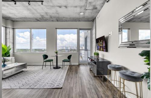 St. Petersburg - Clearwater Apartment | Tropicana Field 1 Bed in Downtown With Free Parking