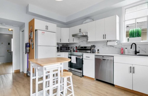 East Side House | Trout Lake Oasis - 3 bedroom