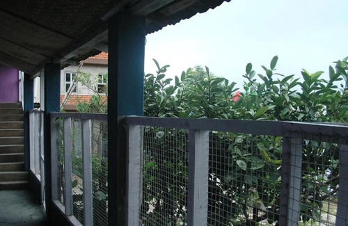 Laitumkhrah House | Troya Home Stay - Not a Hotel, A Home!
