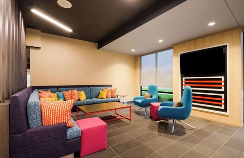 Indian Bayou Hotel | Tru By Hilton Destin