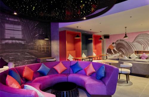 Hoa Binh Hotel | Tru by Hilton Hoa Binh City Centre
