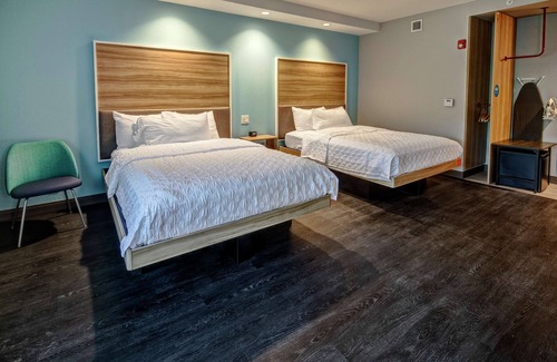 Hollins Hotel | Tru By Hilton Roanoke Hollins