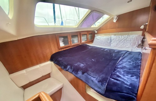 Bayfield Boat Rental | True North Sailing - Multi Day Apostle Islands Expedition