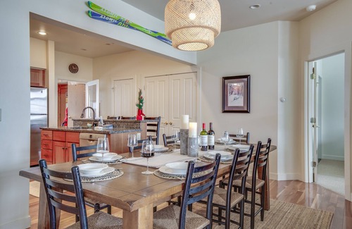 Central Vermont- Killington Condo | True ski in/out condo at The Lodges - Trailside Luxury w/pool & hot tub access