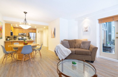 Upper Village Condo | True Ski-in/Ski-out: 2BR/BA with Pool & Hot Tub