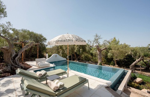 Putignano Villa | Trulli 'Wild' with Private Pool, Wi-Fi and Air Conditioning