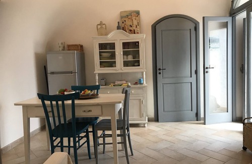 Selva di Fasano House | Trullo Amelia - Independent trullo in a trullo village