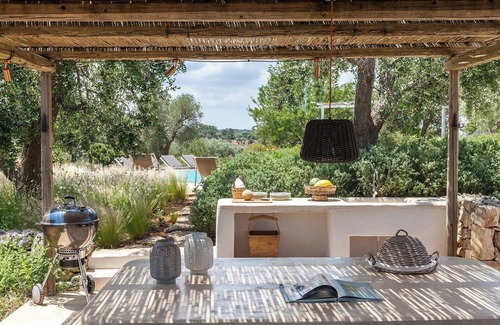 Ceglie Messapica Villa | Trullo Gaura - Four Bedroom Villa, Sleeps 8