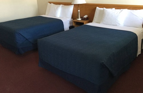 Algoma District Hotel | Trunk Road Motel