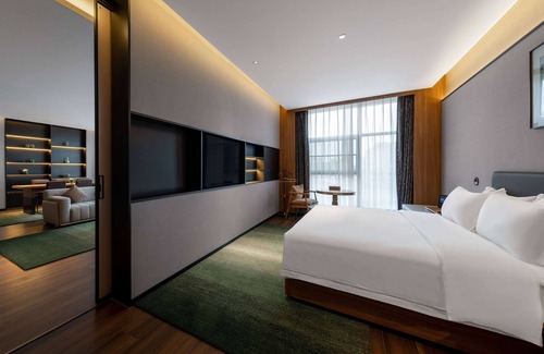 Shizhong District Hotel | Tryp BY Wyndham Zizhou