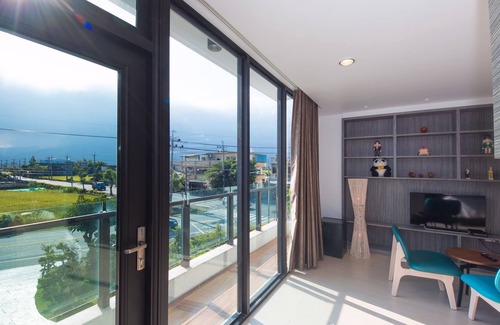 Zhuangwei Bed & Breakfast | Tsaiyu B&B
