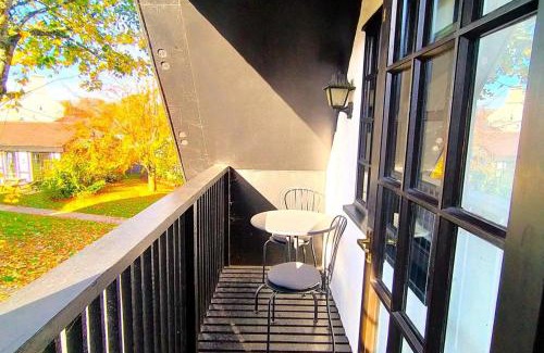 Hayle House | Tudor Cottage Hayle - a Family & Dog Favourite