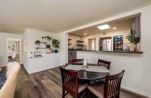 Tucson House | Tudor (Joel) -