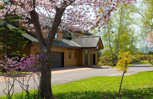 Toyako House | Tulip Room at Lake Toya/Abutagun Toyakocho Hokkaidō