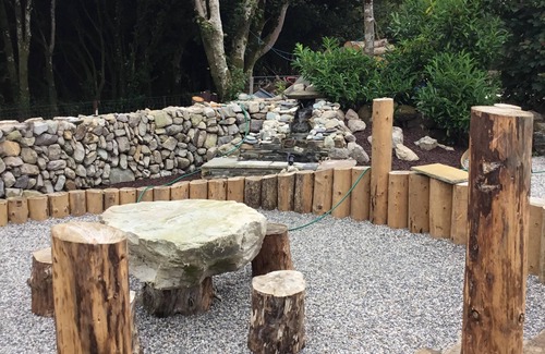 Reenascreena House | Tullig Rock a Beautiful Country Home; Also available, Stone Cottage