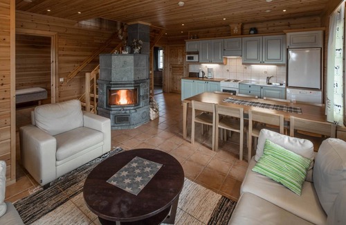 Kilpisjarvi Hotel | Tundrea