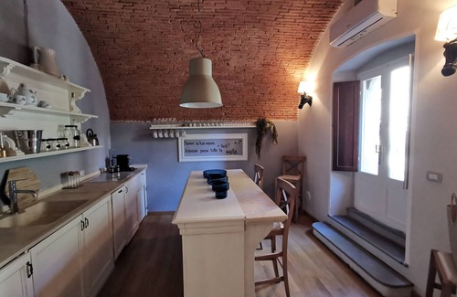 Campiglia Marittima Villa | Turn-of-the-century small castle overlooking the sea of the Tuscan archipelago