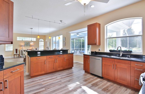 Palma Sola House | Turtle Cove! Heated Pool, Movie Room, Pool Room, Lakeview, Close to Anna Maria