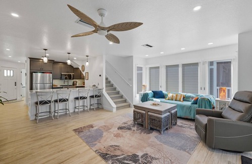 Boca Grande House | Turtleback 8 - 3/3 - Community Pool - Sleeps 6 - Gulf Front