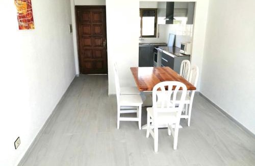 Peniscola Apartment | Turyva Tarongers 5 - Modern 1-Bed Apartment & 5 Min to Peníscola Beach
