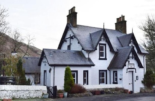 Selkirk Hotel | Tushielaw Inn