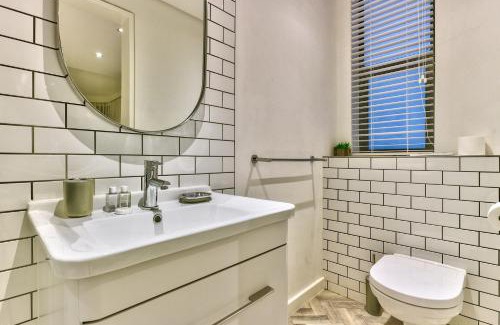 Cape Town City Centre Apartment | Tuynhuys Studio 201