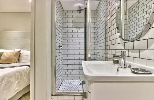 Cape Town City Centre Apartment | Tuynhuys Studio 201