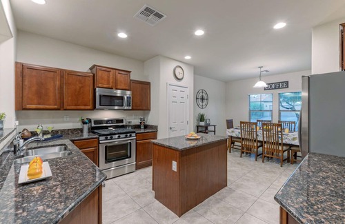 Norterra House | TVs All BRs, Htd POOL, Fire Pit, Paradise for Hikers/Bikers/Golfers