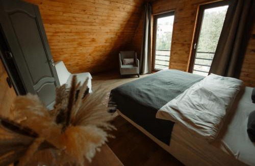 Partestii de Jos House | Twin Cabins/Cabanele Gemene