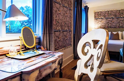 Woodstock Hotel | Twin Gables of Woodstock