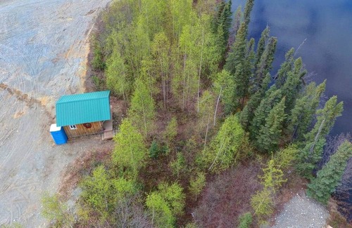 Houston House | Twin Lakes Couples Dry Cabin
