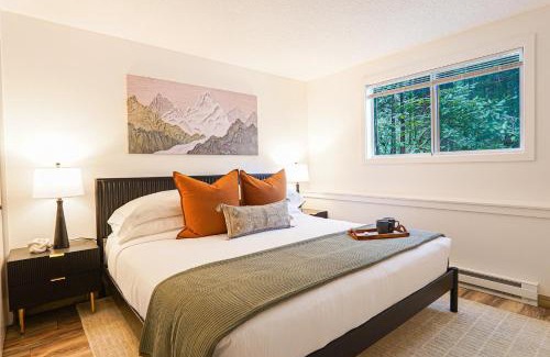 Glacier House | Twin Lakes Retreat