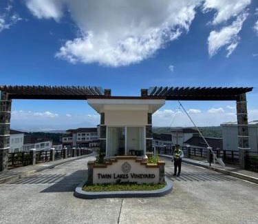 Laurel Apartment | Twin Lakes Vineyard Residences Tagaytay Shiraz Building