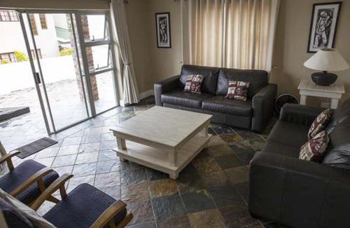 Wavecrest Apartment | Twin Okes