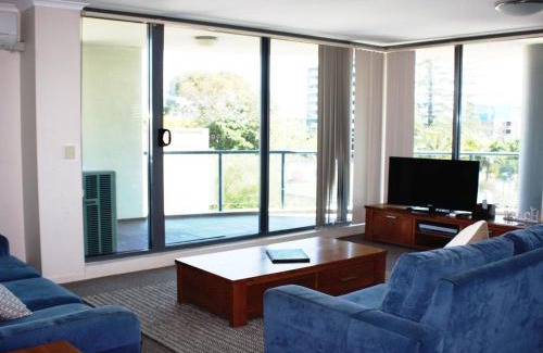 Forster Apartment | Twin Pines 401 CBD Location